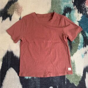 Vuori Pose Fitted Tee